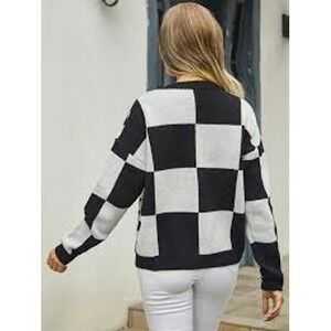 Vine & Love Black White Checkerboard Crewneck Sweater